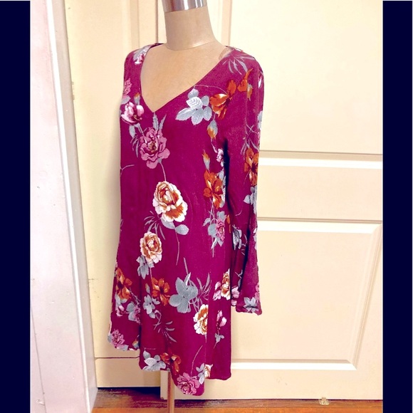 Altar’d state dress - Picture 2 of 7